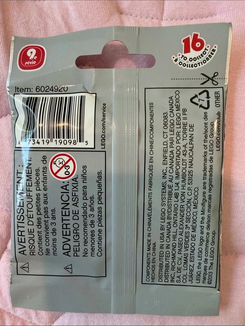 LEGO Silver Minifigures Series 9 Blind Bag RETIRED AND RARE